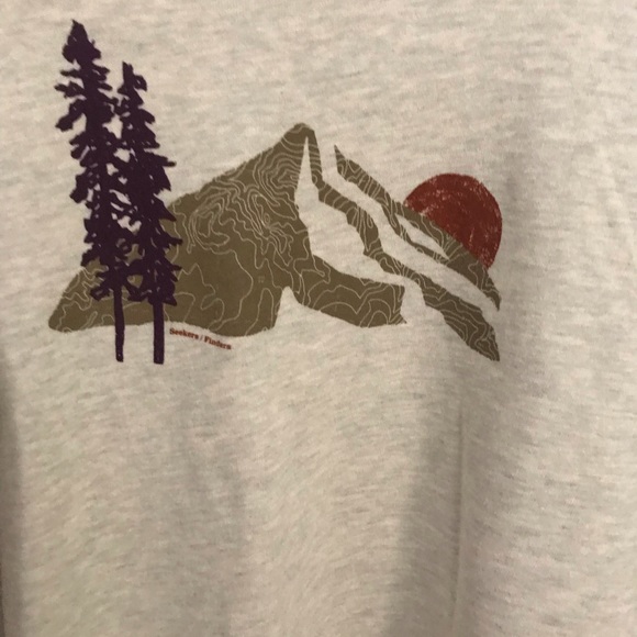 Men’s gray sweatshirt-NWOT - Picture 2 of 4